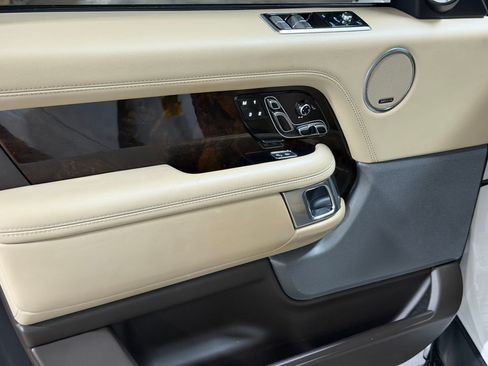 Used 2019 Land Rover Range Rover HSE AWD/4WD image 11