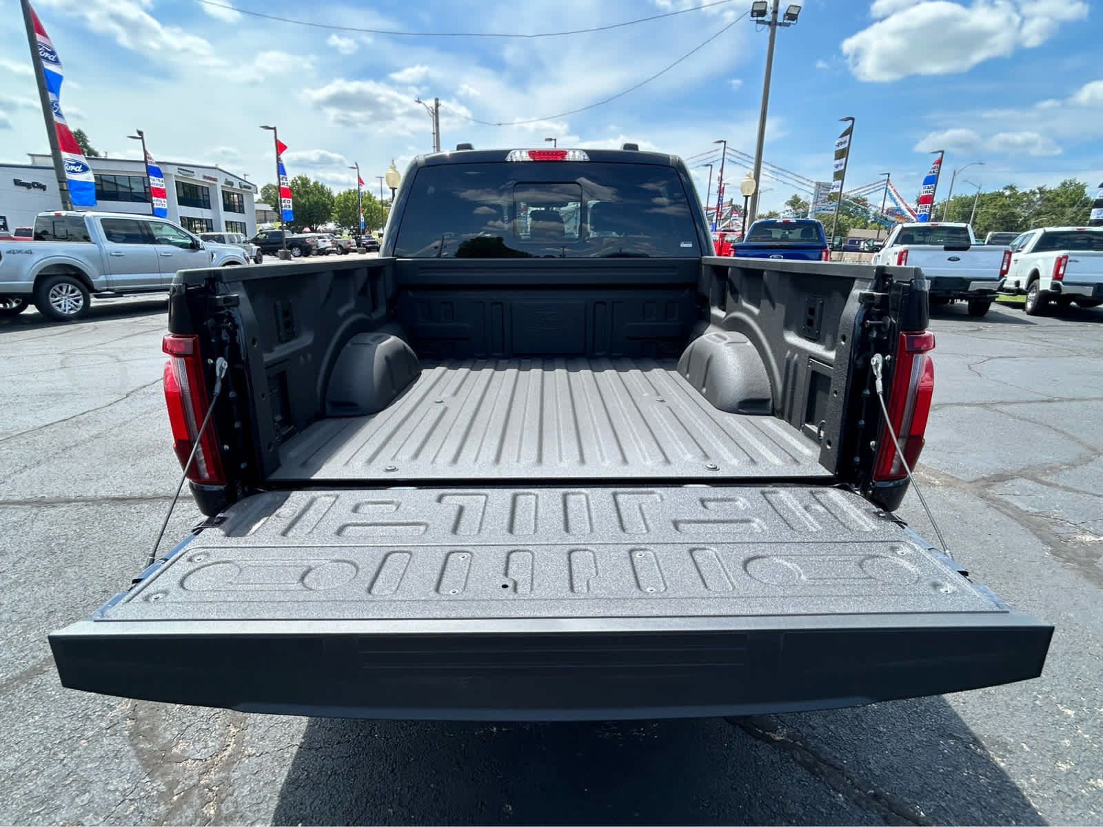 New 2026 Ford F150 Lariat w/ Equipment Group 501A Mid AWD/4WD image 5