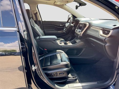 Used 2022 GMC Acadia Denali w/ Denali Ultimate Package image 30