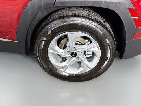 Certified 2024 Hyundai Tucson SE FWD image 33