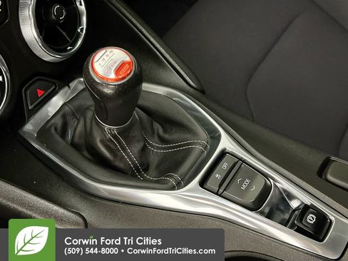 Used 2018 Chevrolet Camaro SS image 10
