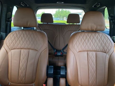 Used 2024 BMW X7 xDrive40i w/ Executive Package AWD/4WD image 44
