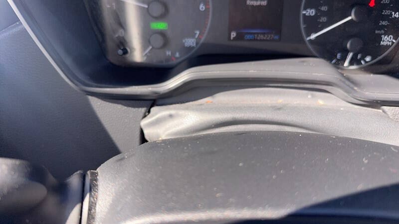 Used 2023 Toyota Corolla LE FWD image 23