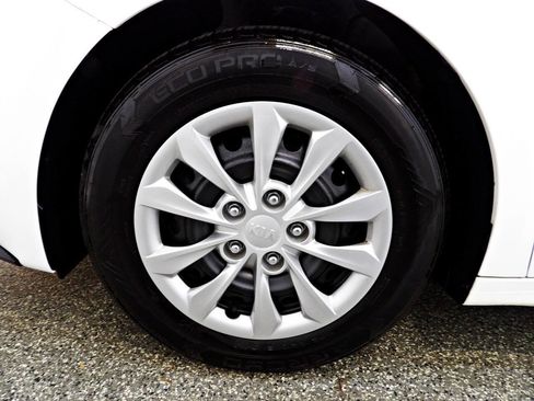 Used 2021 Kia Forte Sedan FWD image 18