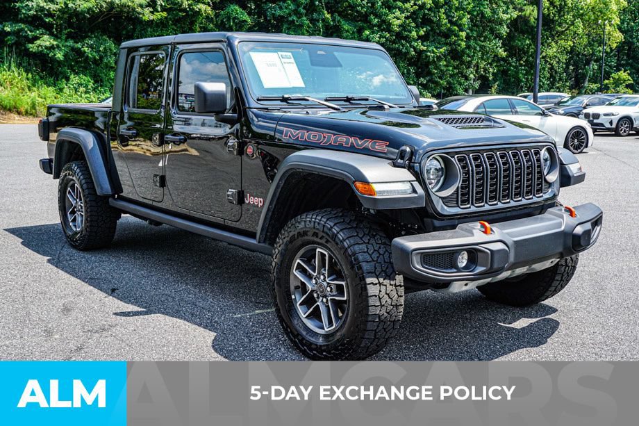 Used 2026 Jeep Gladiator Mojave AWD/4WD image 3