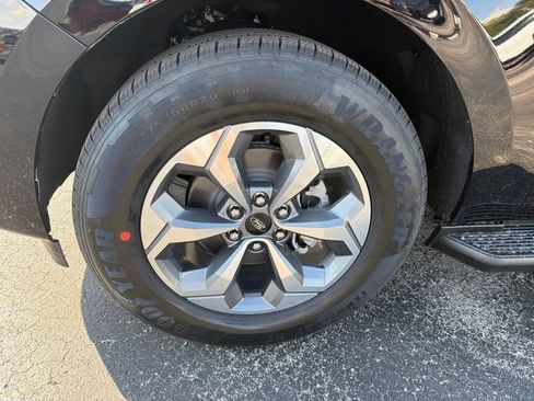 New 2027 Ford Expedition Max Active RWD image 9