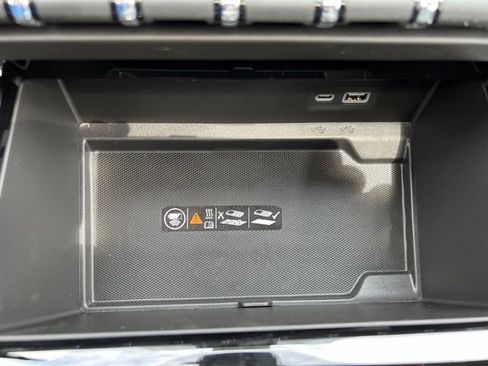 New 2026 GMC Yukon AT4 w/ AT4 Premium Package AWD/4WD image 40
