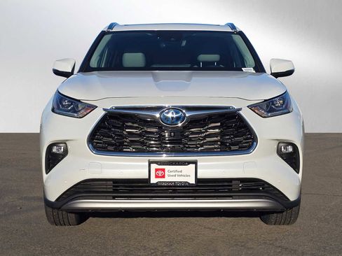 Used 2023 Toyota Highlander Platinum image 8
