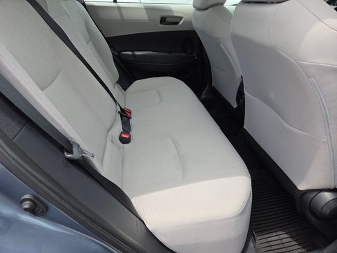 Used 2025 Toyota Corolla Cross L FWD image 18