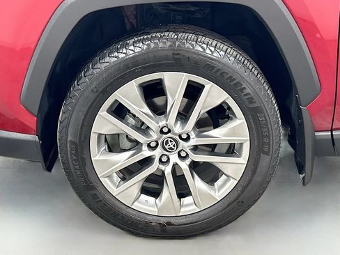 Used 2024 Toyota RAV4 XLE Premium FWD image 27