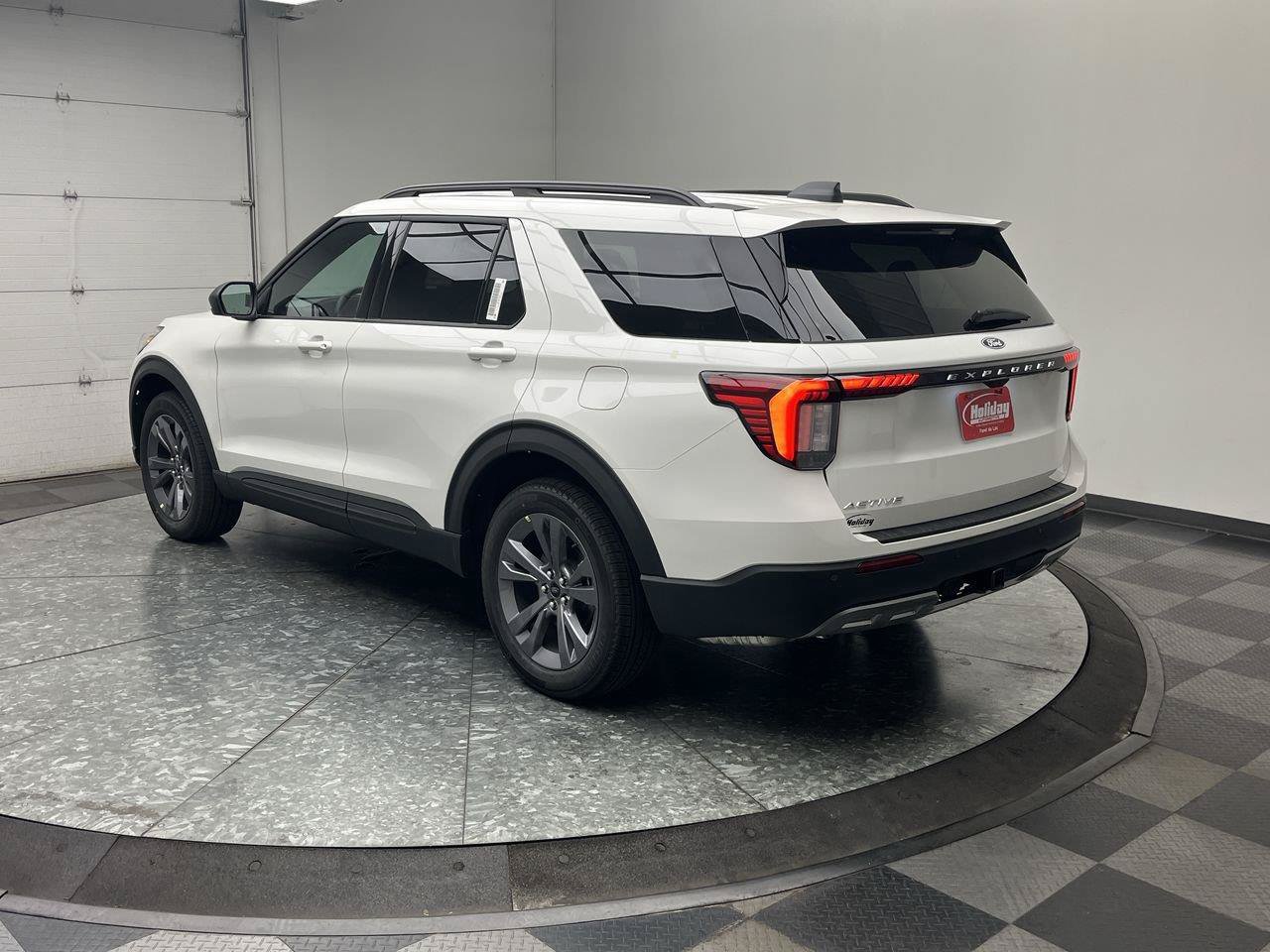 New 2027 Ford Explorer Active w/ Active Comfort Package AWD/4WD image 2