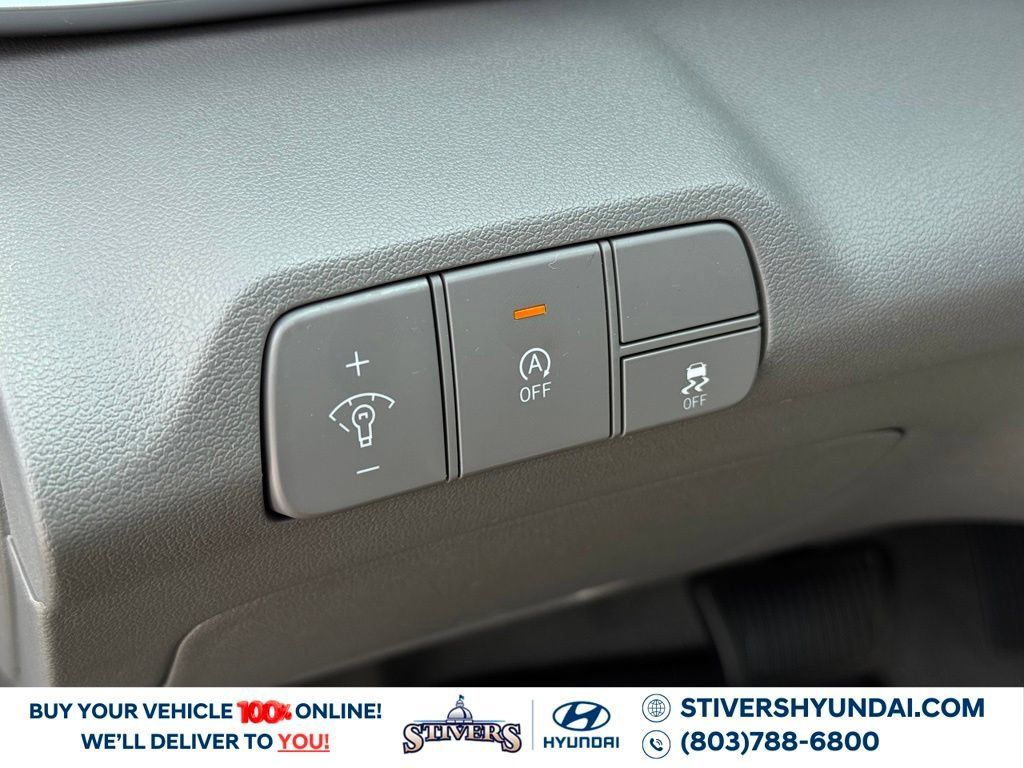 Certified 2026 Hyundai Elantra SE FWD image 25