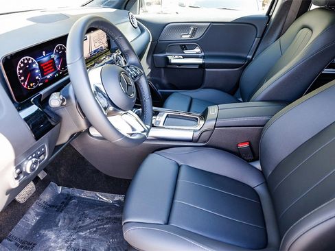 New 2025 Mercedes-Benz GLA 250 image 18