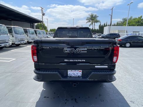 Used 2021 GMC Sierra 1500 Elevation w/ Preferred Package AWD/4WD image 6