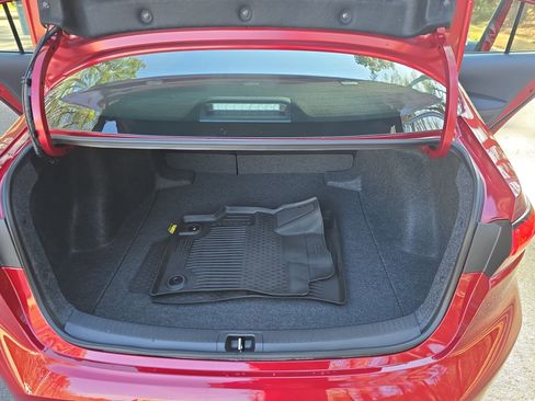 Used 2025 Toyota Corolla LE w/ Convenience Package image 12