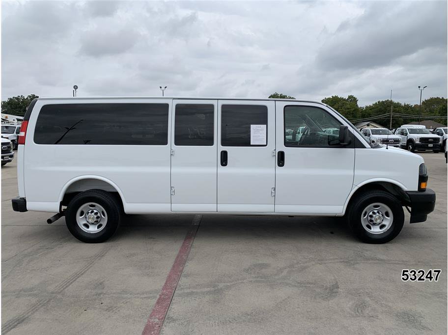 Used 2025 Chevrolet Express 3500 LS RWD image 5