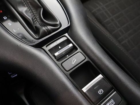 Certified 2026 Honda HR-V LX image 46