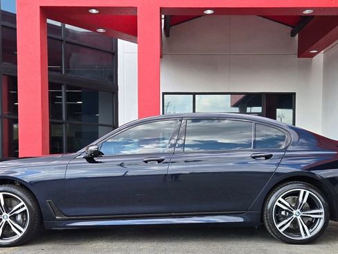 Used 2016 BMW 750i xDrive image 5