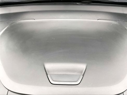 Used 2023 Volvo XC40 Recharge Ultimate image 13