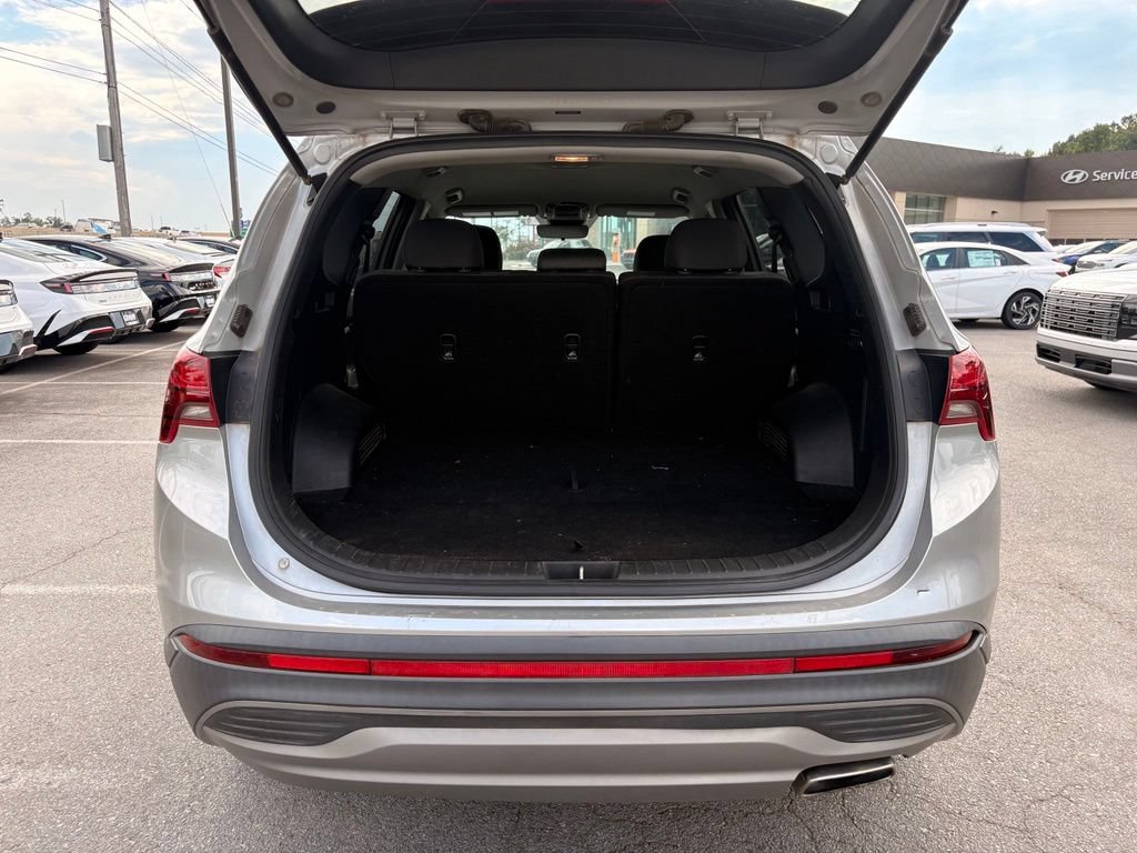 Used 2022 Hyundai Santa Fe SE FWD image 7