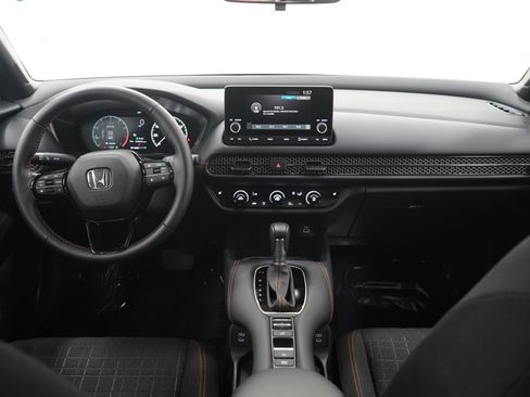 Used 2025 Honda HR-V Sport image 15