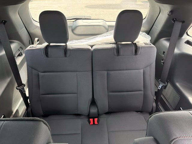 Used 2027 Ford Explorer Active AWD/4WD image 43