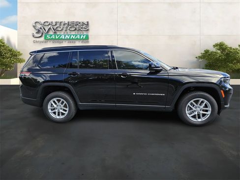 New 2024 Jeep Grand Cherokee L Laredo w/ Luxury Tech Group I RWD image 6