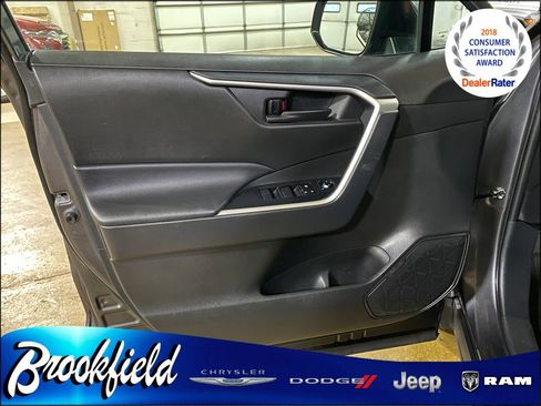 Used 2025 Toyota RAV4 LE AWD/4WD image 16