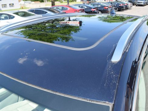 Used 2021 Buick Envision Avenir AWD/4WD image 12