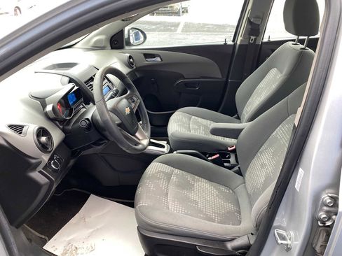 Used 2013 Chevrolet Sonic LS image 9