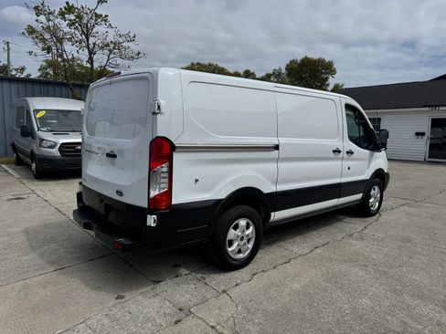 Used 2019 Ford Transit 250 130 Low Roof image 10
