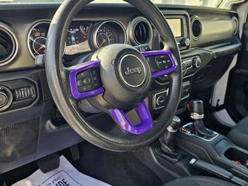 Used 2018 Jeep Wrangler Unlimited Sport AWD/4WD image 19