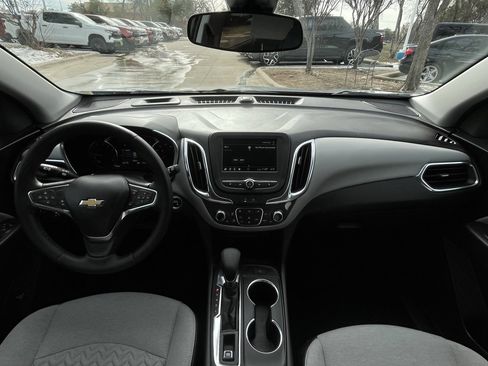Used 2024 Chevrolet Equinox LT image 11