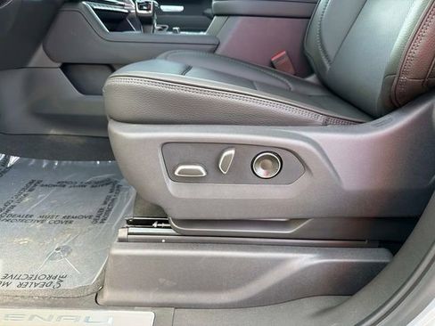 New 2026 GMC Sierra 1500 Denali w/ Denali Reserve Package image 18