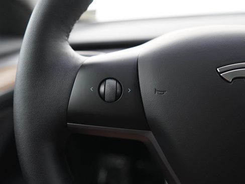 Used 2023 Tesla Model 3 Standard Range RWD image 22