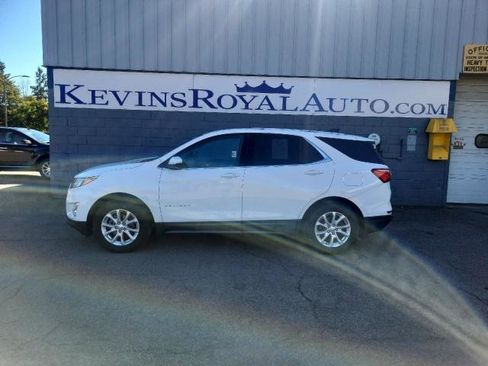 Used 2018 Chevrolet Equinox LT image 1