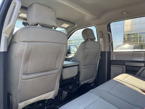 Used 2019 Ford F150 XLT w/ Equipment Group 302A Luxury AWD/4WD image 14