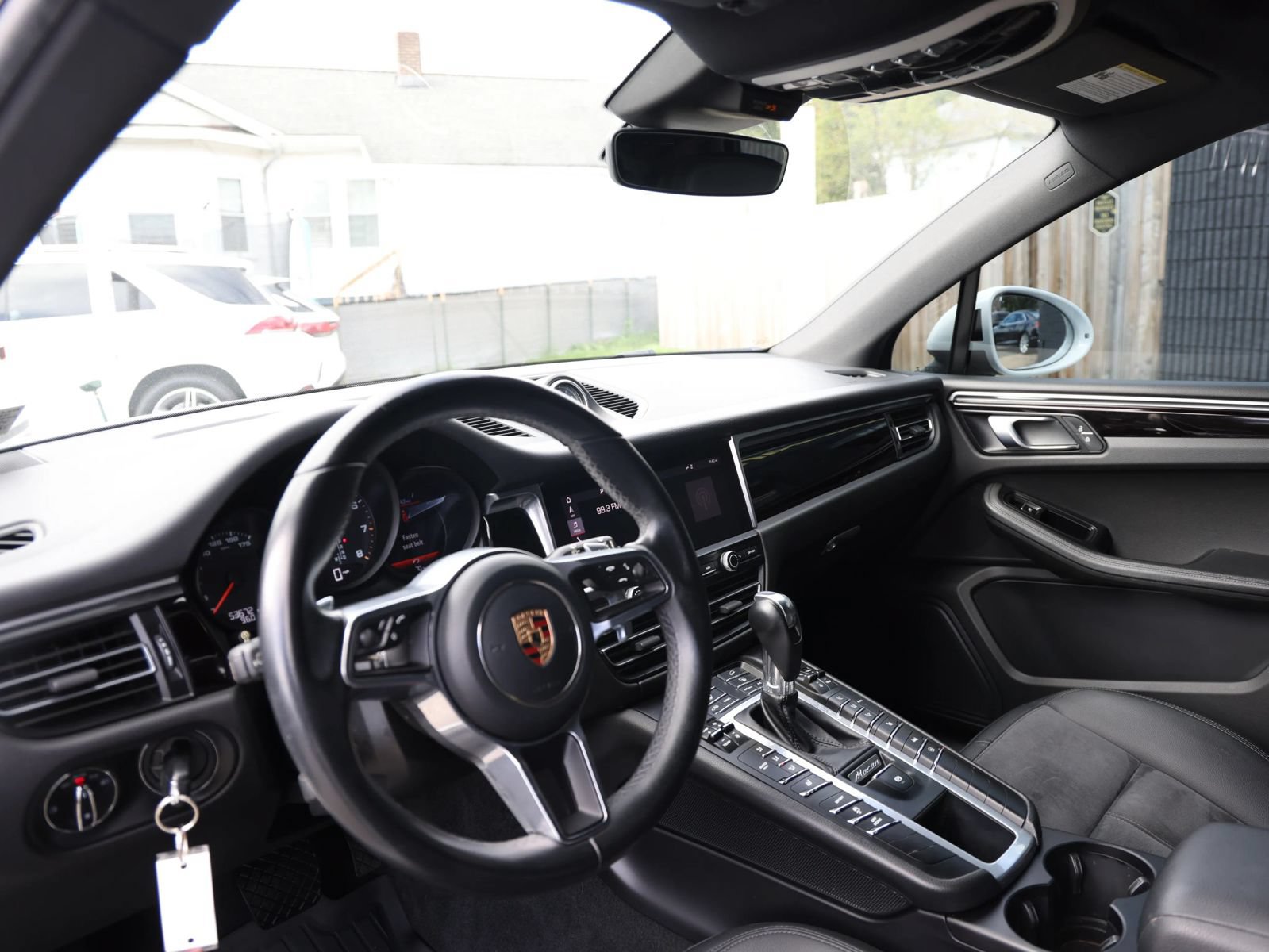 Used 2019 Porsche Macan AWD/4WD image 19
