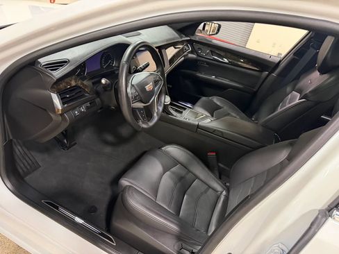 Used 2018 Cadillac CT6 Luxury AWD/4WD image 30