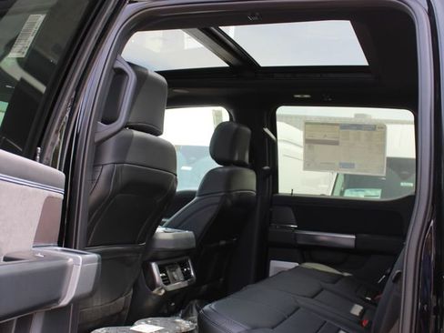 New 2026 Ford F350 Platinum w/ FX4 Off-Road Package AWD/4WD image 25