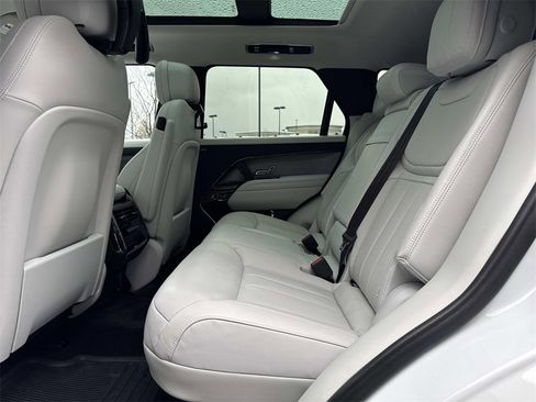 Used 2023 Land Rover Range Rover Sport SE image 14