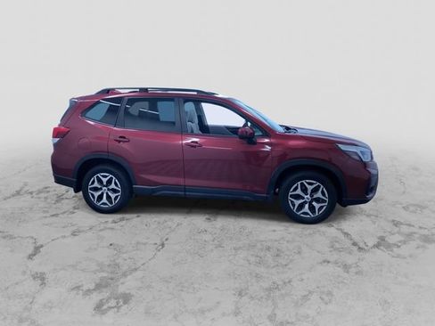Used 2021 Subaru Forester Premium w/ Popular Package #1 AWD/4WD image 2