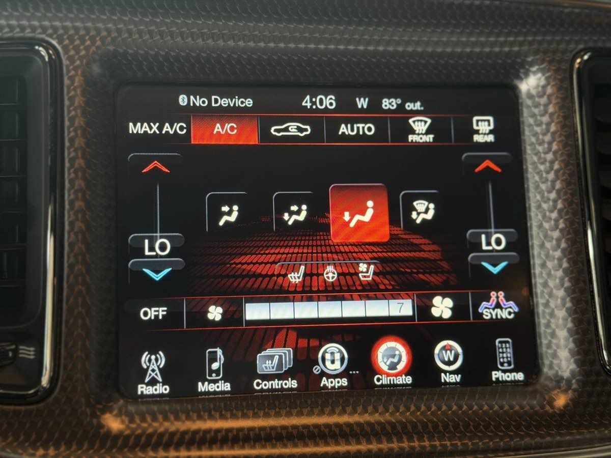 Used 2016 Dodge Challenger SRT Hellcat RWD image 38