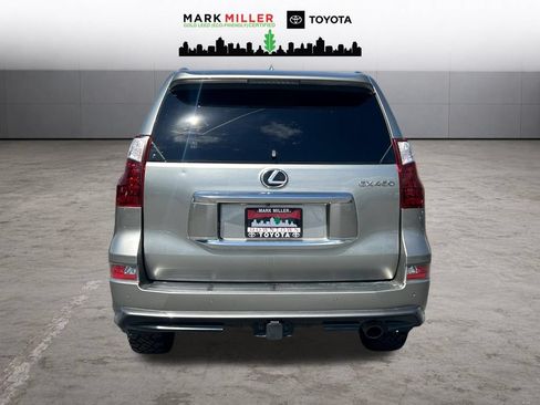 Used 2021 Lexus GX 460 Premium w/ Accessory Package AWD/4WD image 4