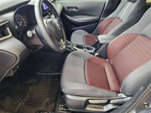 Used 2024 Toyota Corolla SE image 23