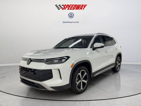 New 2026 Volkswagen Tiguan SE AWD/4WD image 4