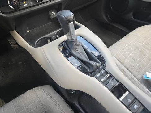 Used 2023 Honda HR-V LX image 14
