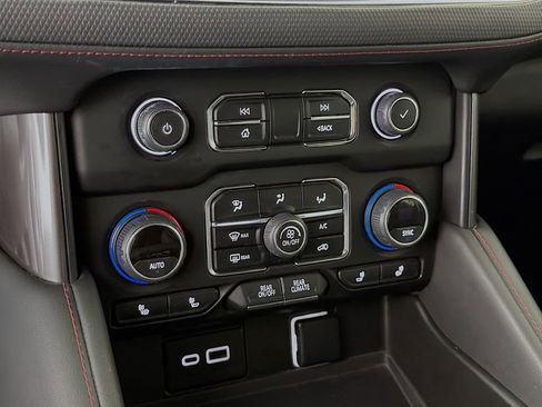 Used 2022 Chevrolet Tahoe RST w/ Luxury Package image 19