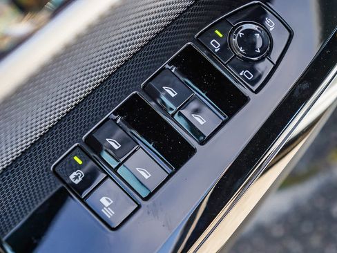 New 2026 BMW 740i image 22