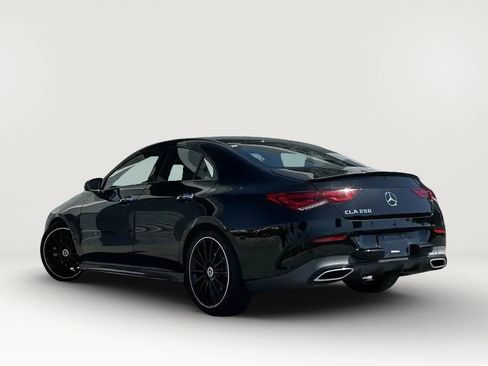 Used 2023 Mercedes-Benz CLA 250 image 4